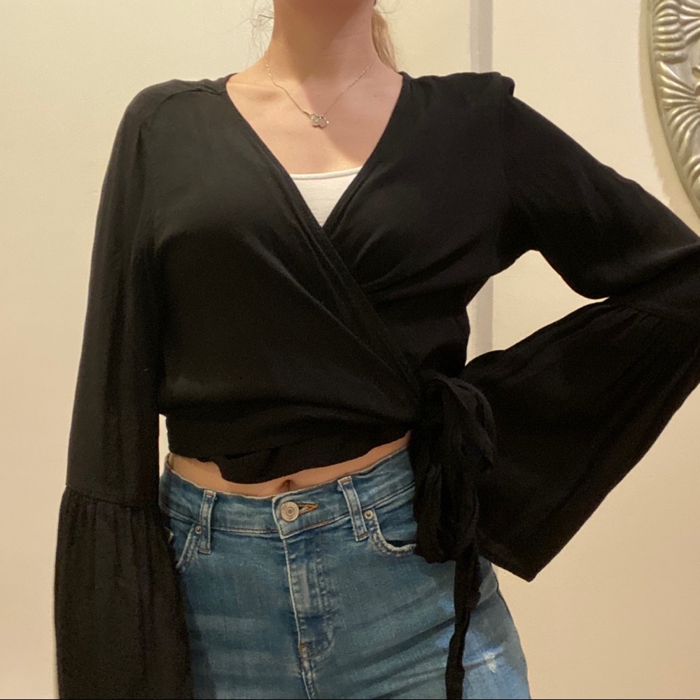 black long sleeve (cotton on)